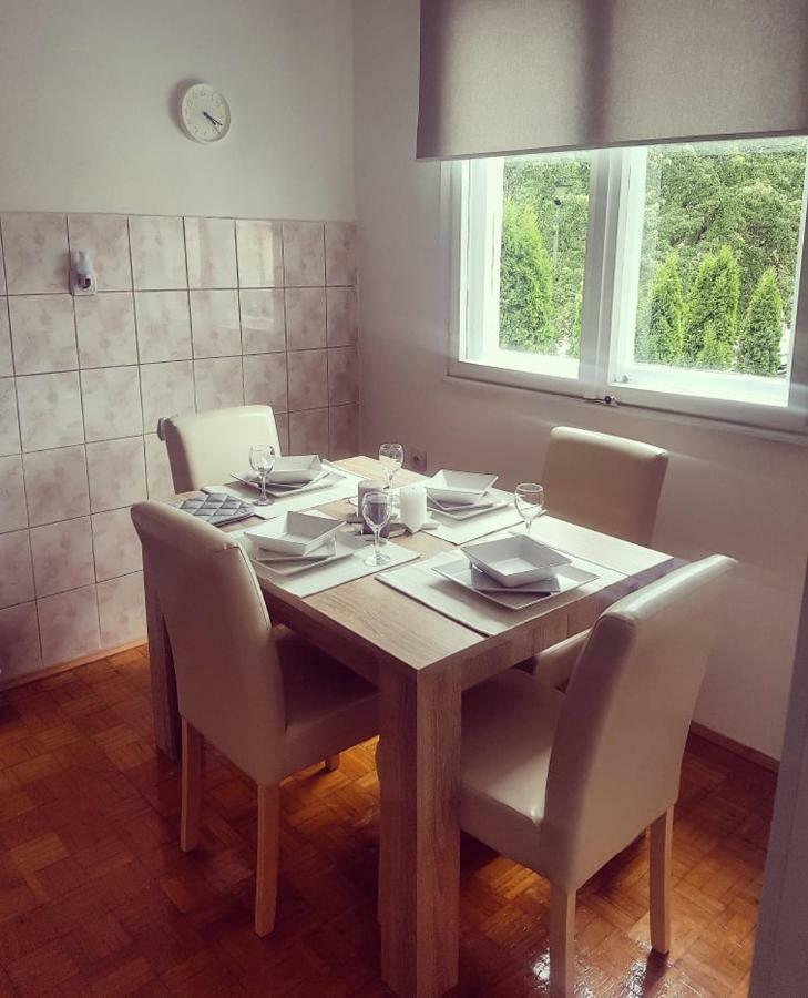 Apartman Kej Pirot Exterior photo